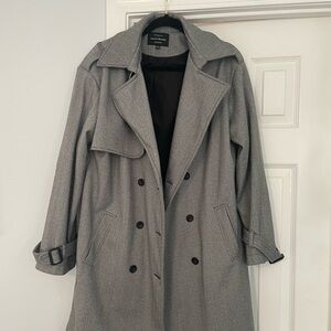 Coat in beautiful gray and black soft, warm fabric. Size Medium